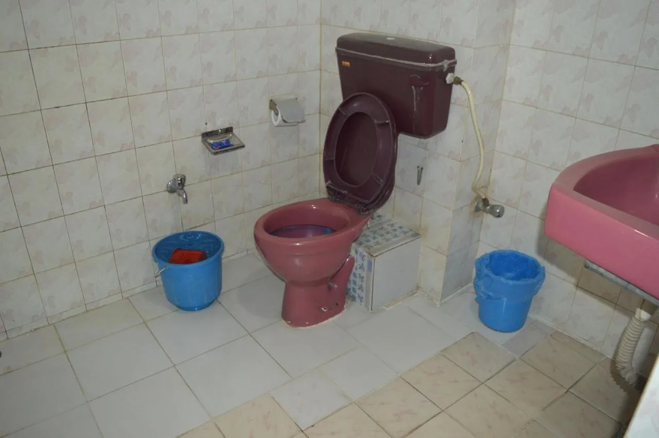 Kings Land Hotel Hostel